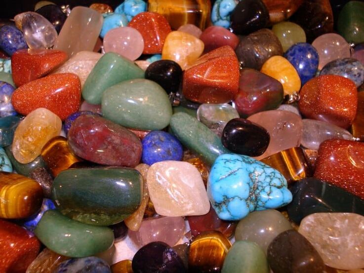 colored stones as talismans of luck