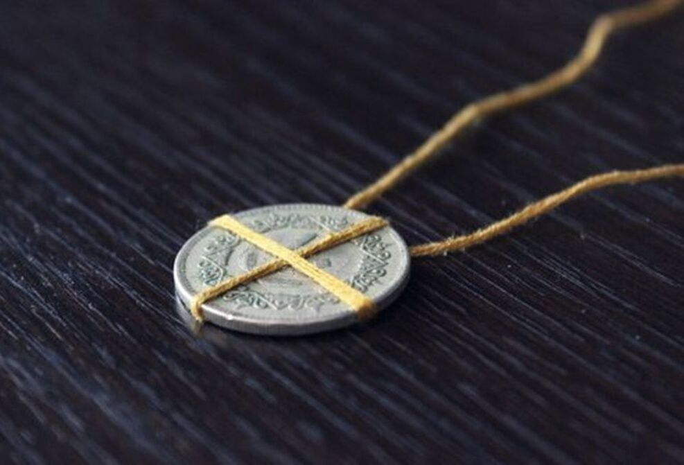 simple charm for coins