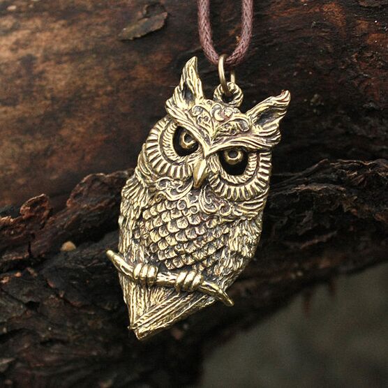 When taking an exam, students should take an owl, which gives wisdom and strengthens intuition